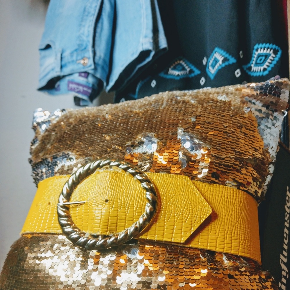 Snakes skin belt with gold buckle
